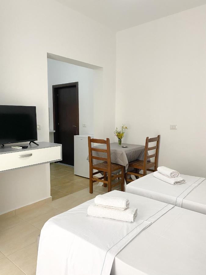Family Apartments Himara Kültér fotó