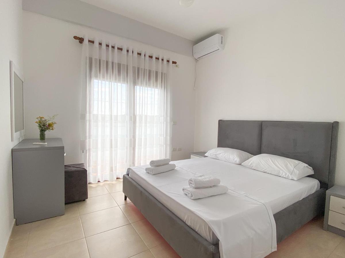 Family Apartments Himara Kültér fotó