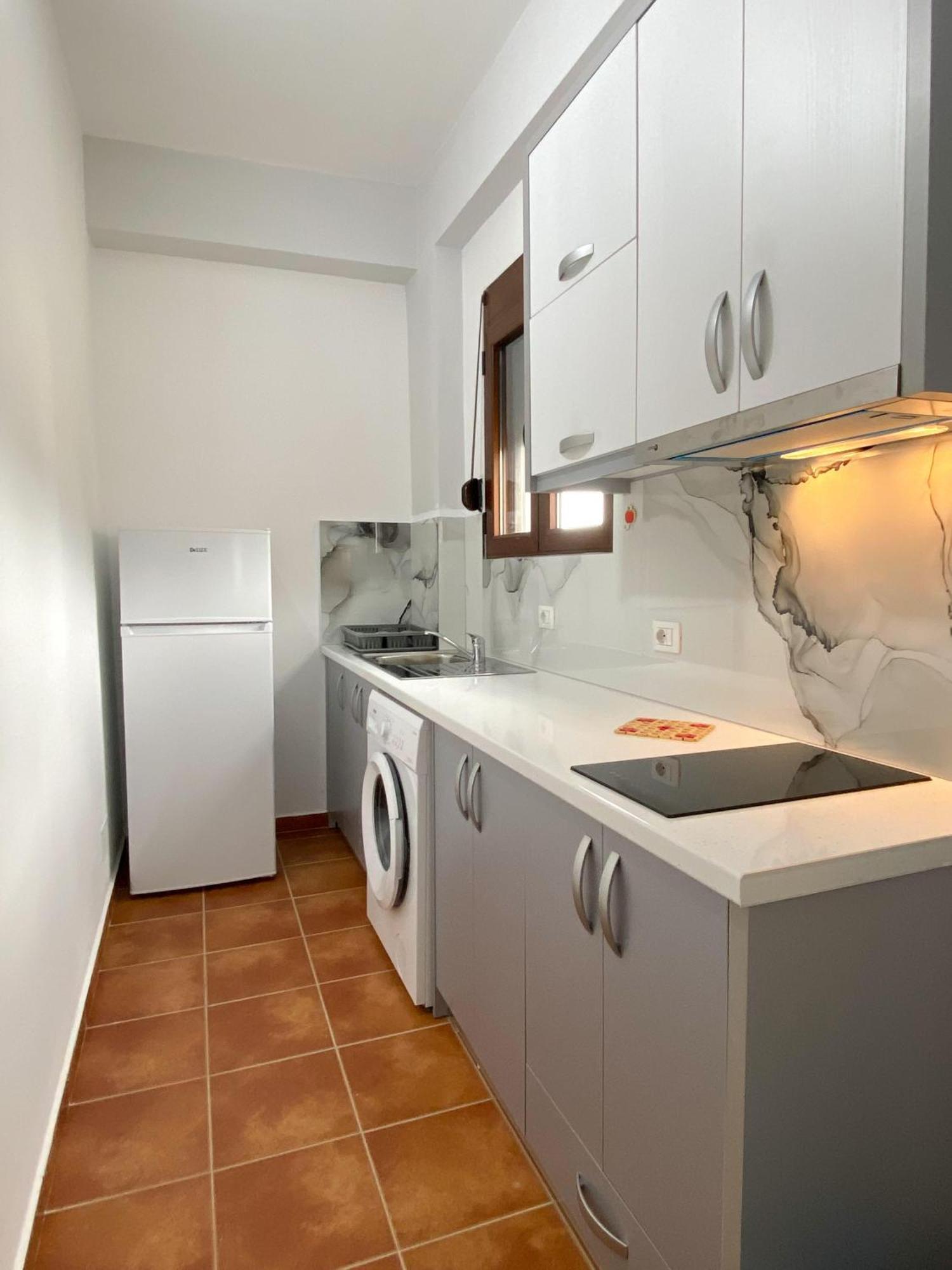 Family Apartments Himara Kültér fotó